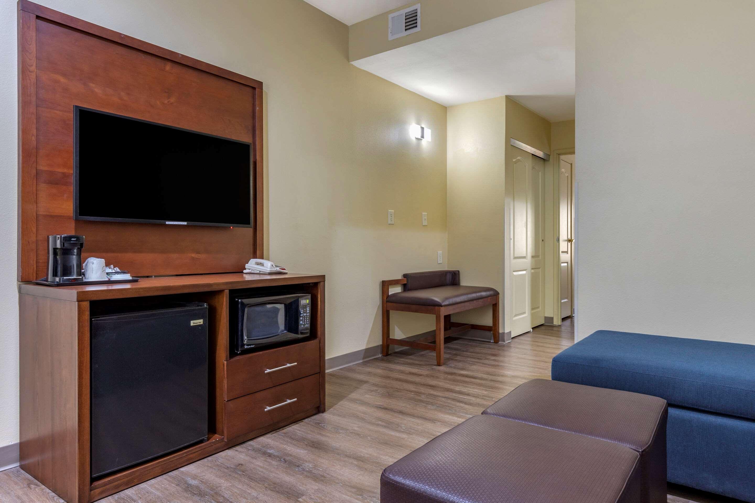 Comfort Inn & Suites High Point - Archdale Bagian luar foto