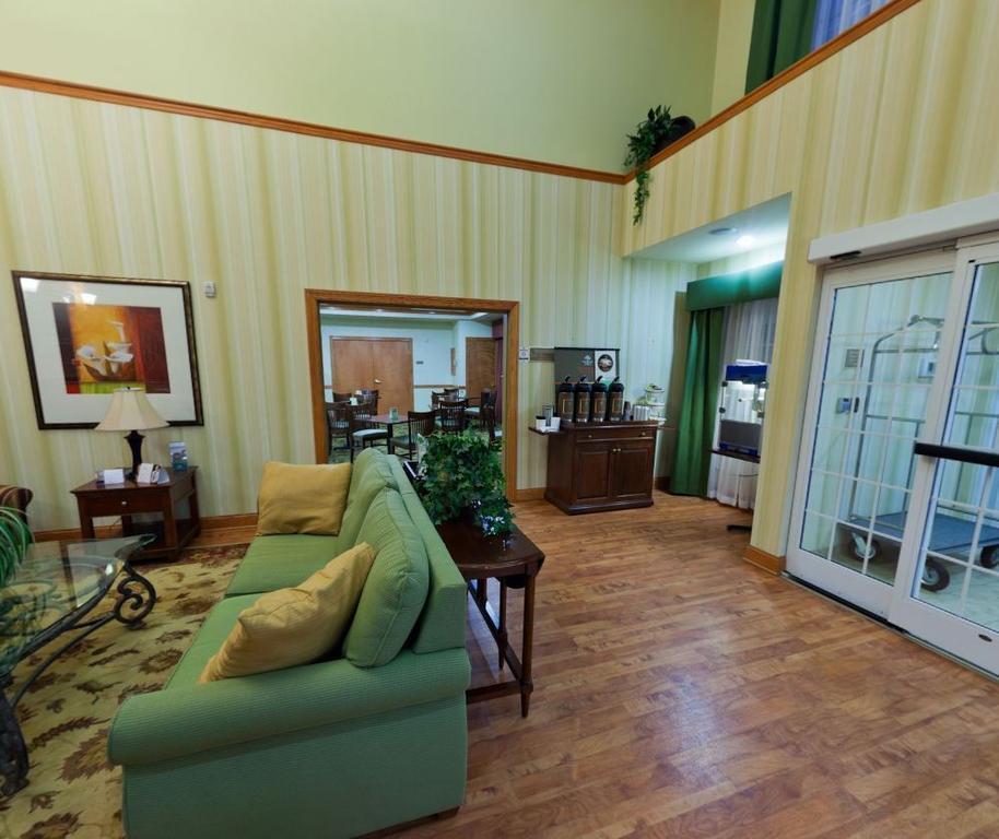 Comfort Inn & Suites High Point - Archdale Bagian luar foto