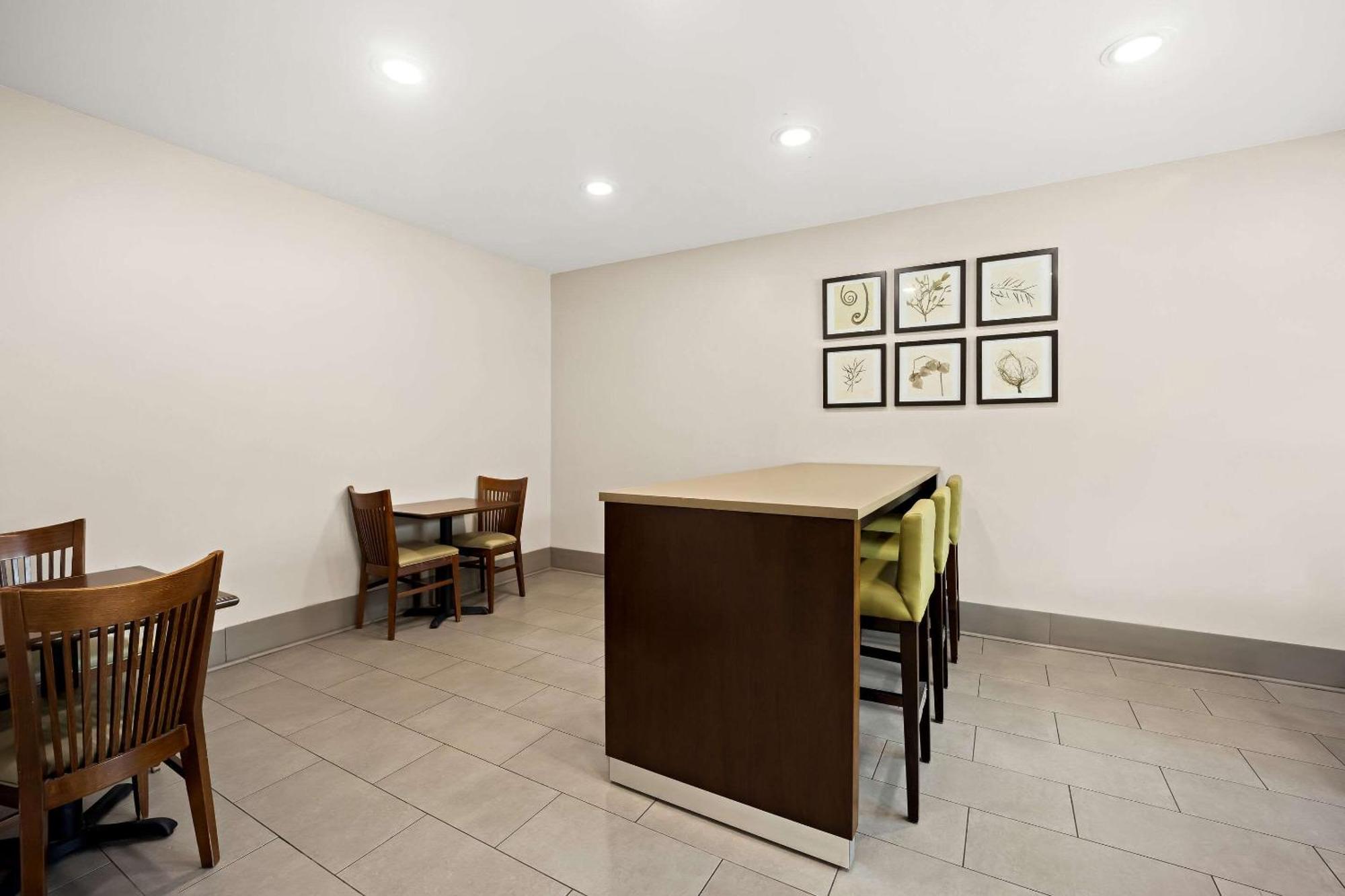 Comfort Inn & Suites High Point - Archdale Bagian luar foto