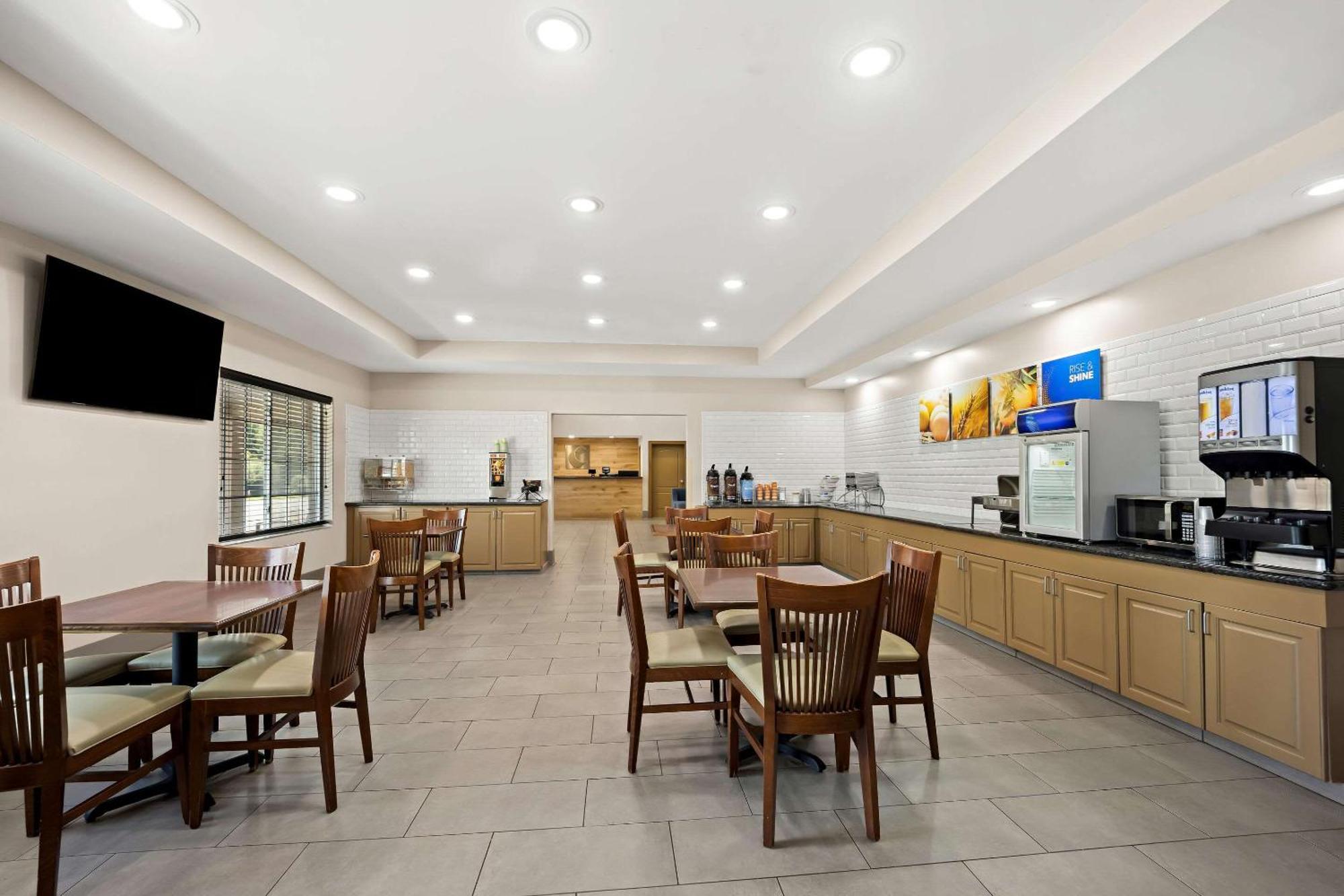 Comfort Inn & Suites High Point - Archdale Bagian luar foto