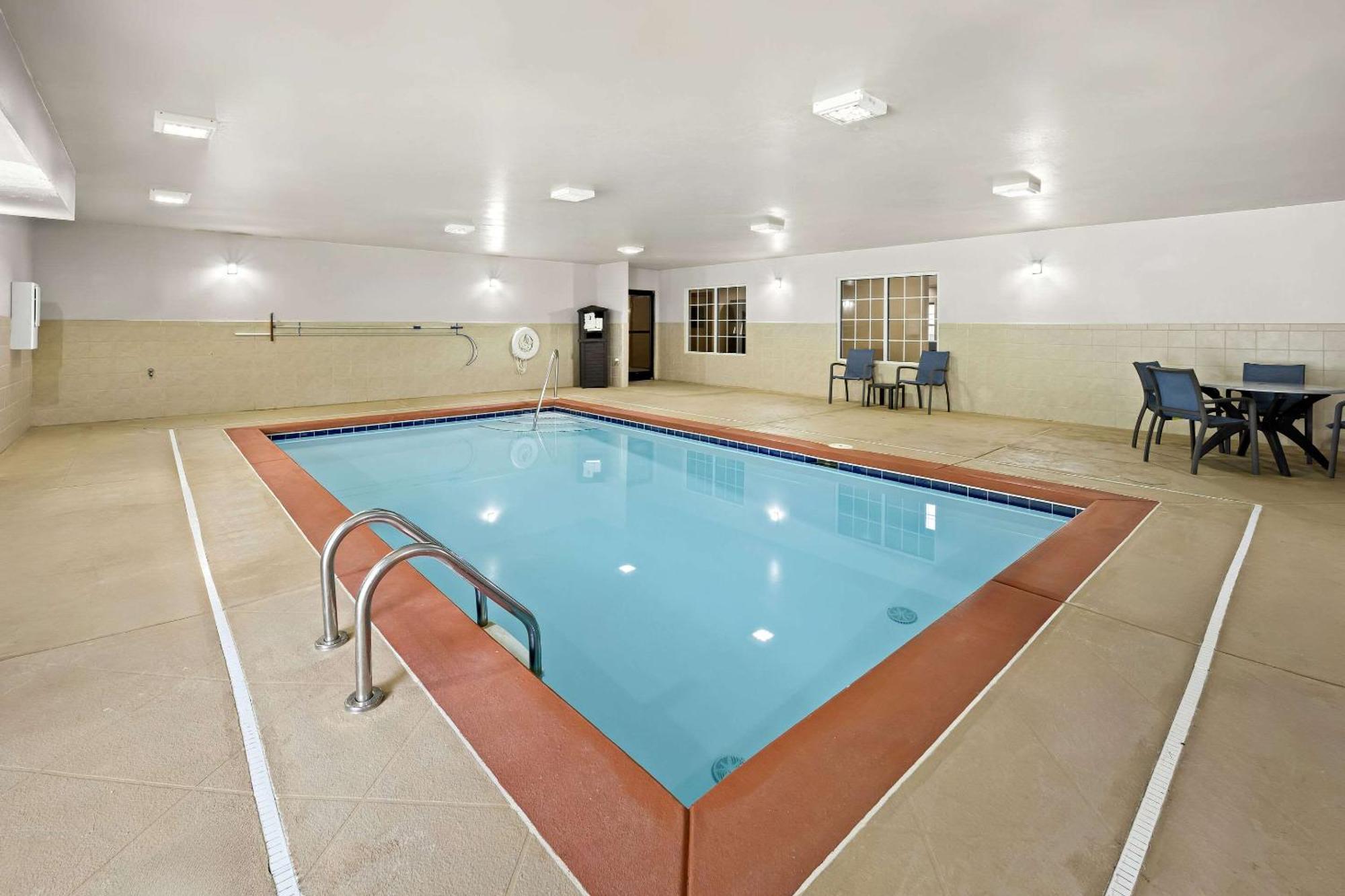 Comfort Inn & Suites High Point - Archdale Bagian luar foto