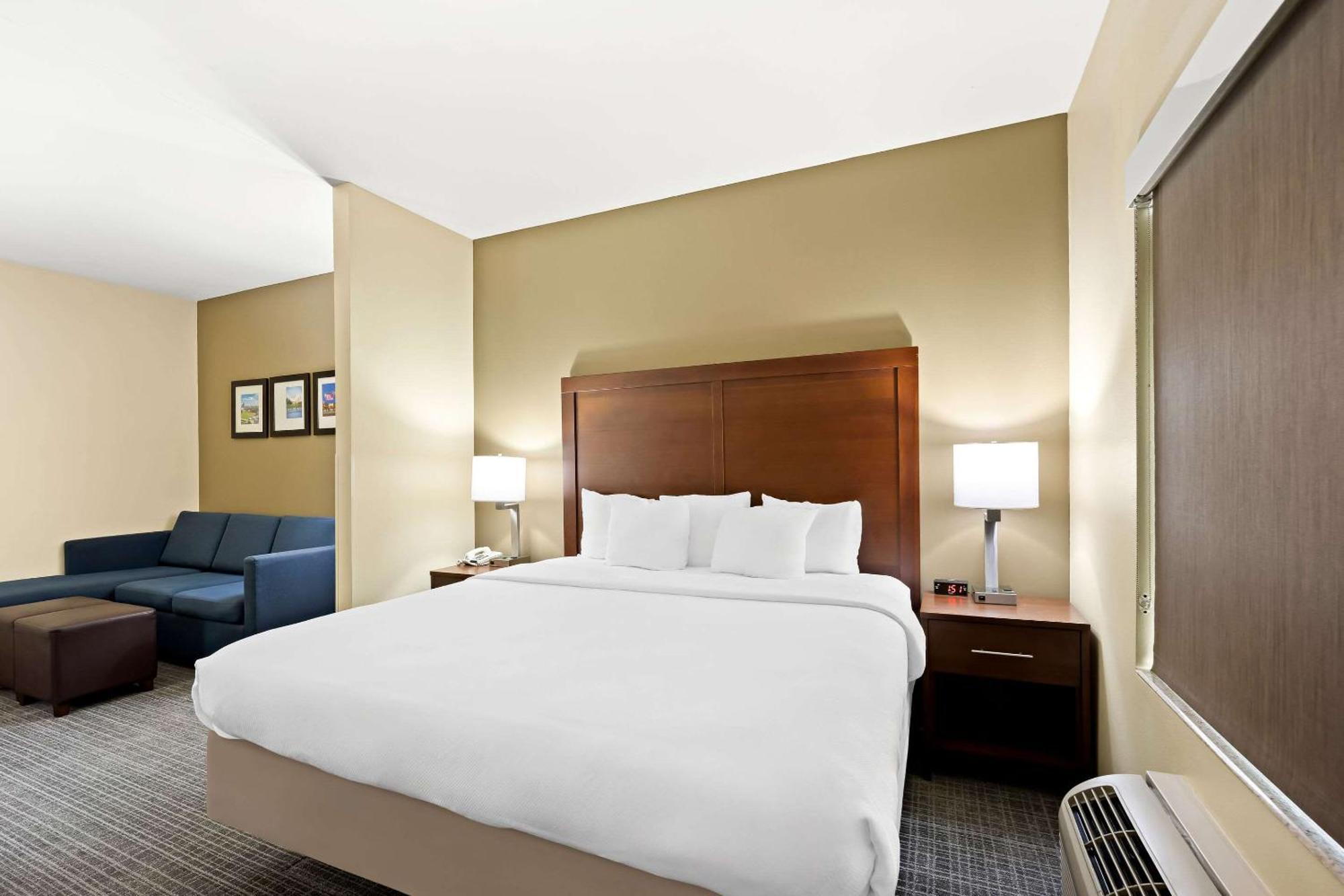 Comfort Inn & Suites High Point - Archdale Bagian luar foto