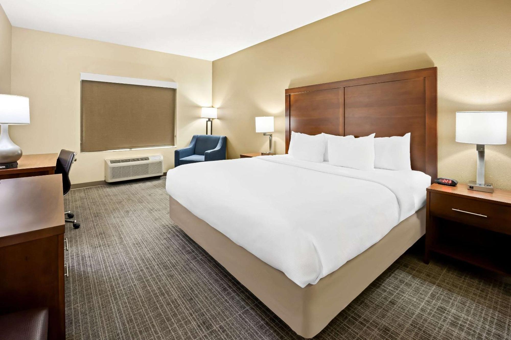 Comfort Inn & Suites High Point - Archdale Bagian luar foto