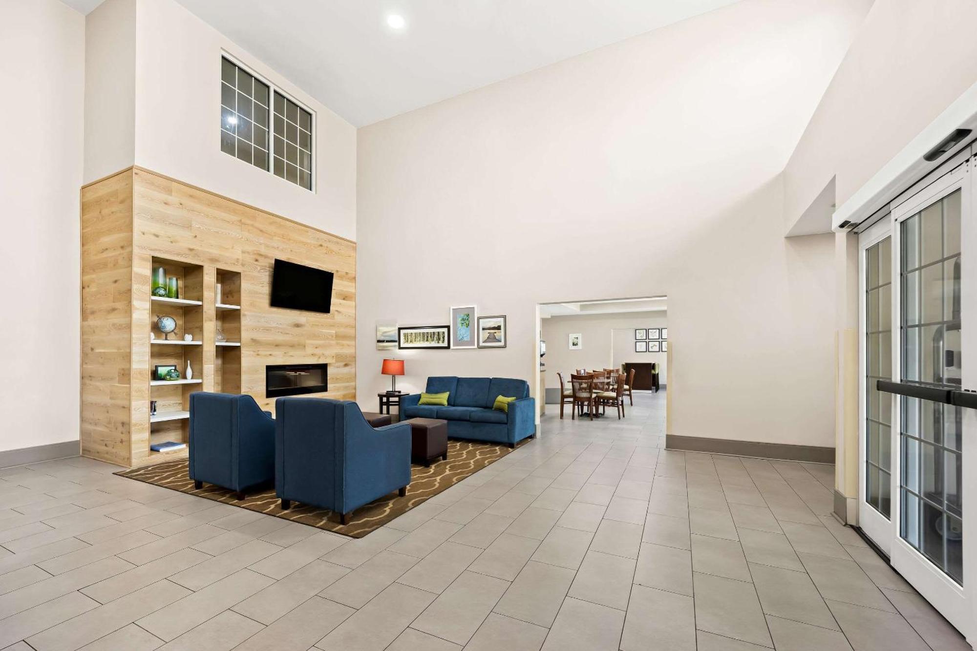 Comfort Inn & Suites High Point - Archdale Bagian luar foto
