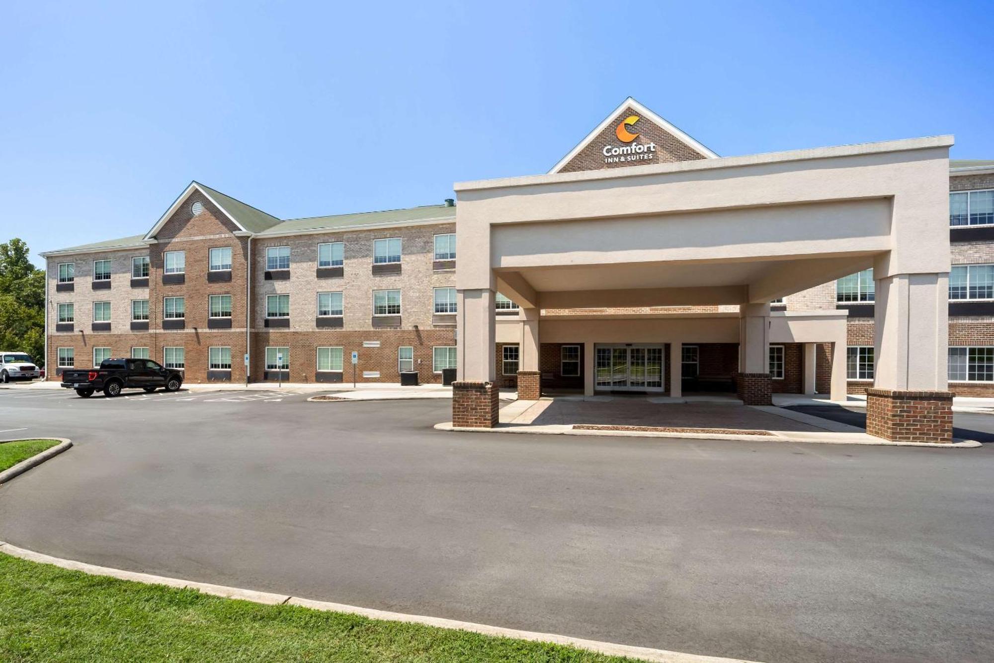 Comfort Inn & Suites High Point - Archdale Bagian luar foto